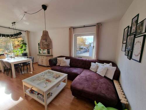 Wohnzimmer - 3 Zimmer Etagenwohnung zur Miete in Troisdorf