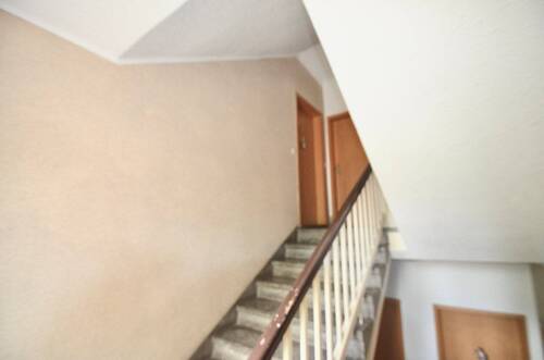 Ruhiges, freundliches Treppenhaus - 