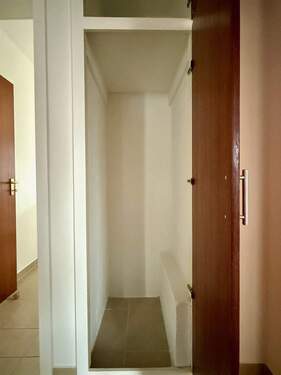 kleier Abstellraum bzw. Garderobe Flur - 