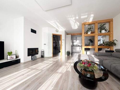 Wohnbereich und Küche
- 