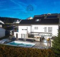 F&D | Großzügiges Einfamilienhaus mit Pool in ruhiger Wohnlage - Gunningen