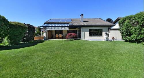 Blick zum Haus - 6 Zimmer Einfamilienhaus zum Kaufen in Rosenheim
