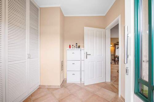 Abstellraum mit Aussentür - 