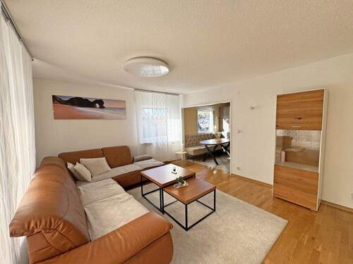 Wohnbereich - 5 Zimmer Einfamilienhaus zum Kaufen in Münsingen