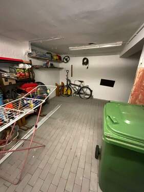 Garage - 