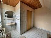 Badezimmer mit Wanne Bild 2 - 