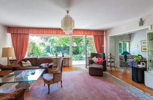 Wohnzimmer - 7 Zimmer Doppelhaushälfte in Puchheim