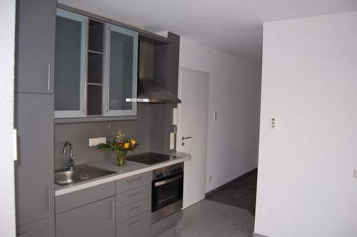 Apartment Küche und Eingang - 