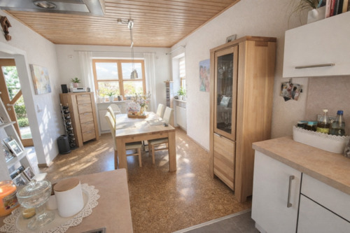 offene Küche mit Essbereich - 