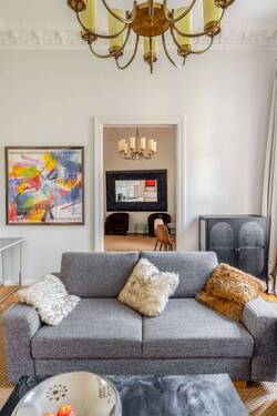 Wohnzimmer mit Blick in die Wohnküche - 3 Zimmer Etagenwohnung zur Miete in Berlin