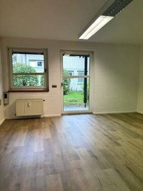 Büro 1 - 