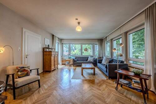 Wohnzimmer (1.OG) - Mehrfamilienhaus, Wohnhaus mit 304,00 m² in Frankfurt am Main zum Kaufen