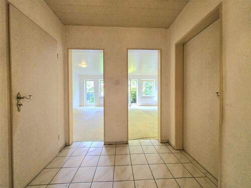 Erdgeschosswohnung - 