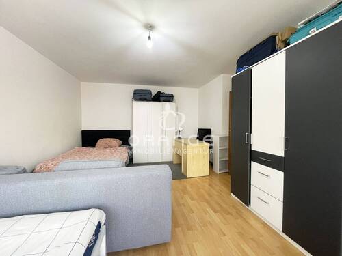 ...und rechts davon das Wohnzimmer - 