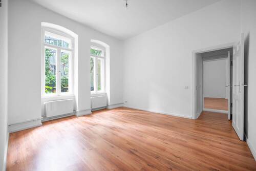 Wohnzimmer - 2 Zimmer Etagenwohnung zum Kaufen in Berlin