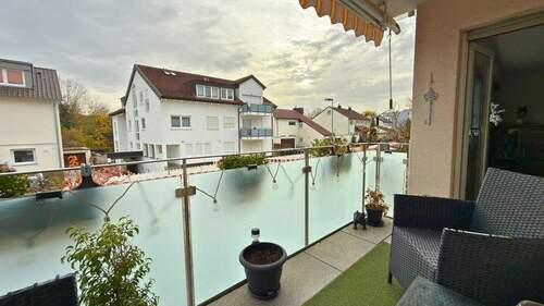 Balkon - Etagenwohnung mit 70,00 m&sup2; in Neuhausen auf den Fildern zum Kaufen