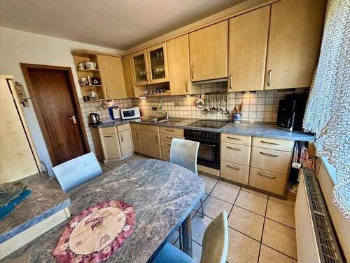 Küche EG mit Vorratsraum - 