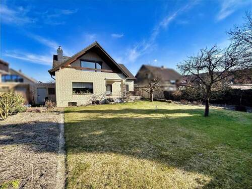 Ansicht aus dem Garten - Einfamilienhaus mit 193,70 m&sup2; in Isernhagen zum Kaufen