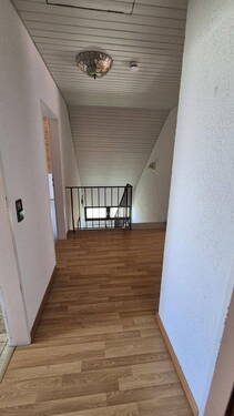 Flurbereich Richtung Treppe - 