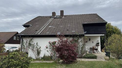 Seitenansicht des Hauses - 5 Zimmer Einfamilienhaus in Peine / Vöhrum