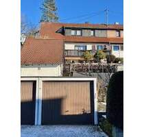 Doppelhaushälfte mit Einliegerwohnung und Doppelgarage - Steinenbronn