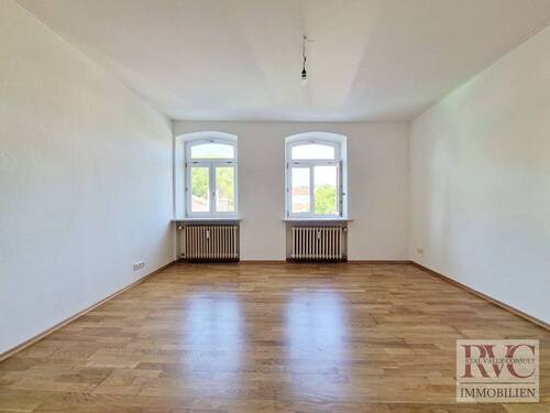 Wohn Essbereich 02 - Etagenwohnung mit 46,30 m&sup2; in Laufen zur Miete