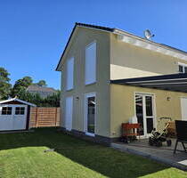 PROVISIONSFREI - Modernes Wohnen im Grünen: Haus in Wandlitz mit Top-Anbindung