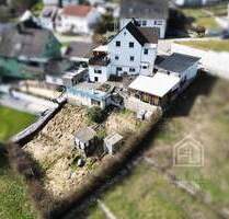 F&D | Göllsdorf! Sanierungsbedürftiges Einfamilienhaus mit Carport und Weitblick - Rottweil