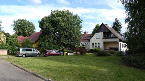 Ansicht von der Straße aus - 4 Zimmer Einfamilienhaus zum Kaufen in Lohsa
