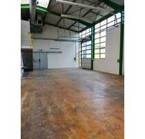 GewerbehalleLagerhalle und diversen NebenräumenNebenflächen - Zeil am Main