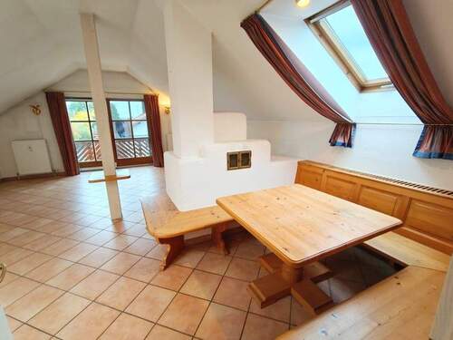 Essplatz mit Kaminofen - 