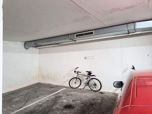 Tiefgaragenstellplatz - 
