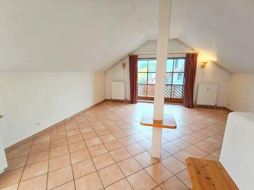Wohnen/Kochen/Essen mit Zugang zum Balkon - 