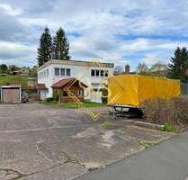 Wohn- und Geschäftshaus auf großem, befestigtem Grundstück in Ludwigsau-Ersrode. - Ludwigsau / Ersrode