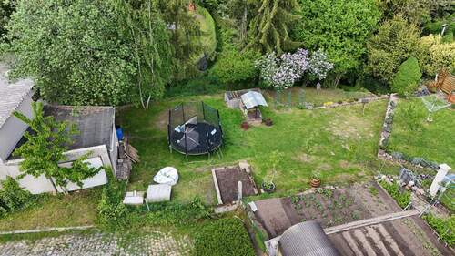 Grundstück - Charmantes Grundstück mit Potenzial in Stößen - Burgendlandkreis