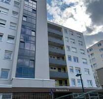 Neu! Renovierte, bezugsfreie 2 ZKB-Wohnung (6.OG) mit herrlichem Fernblick in Wörth zu verkaufen! - Wörth am Rhein