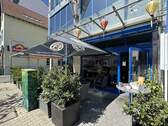 Gewerbeeingang - 1 Zimmer Mehrfamilienhaus, Wohnhaus in Langen