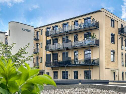 Reprasentatives Mehrfamilienhaus - 4 Zimmer Etagenwohnung zum Kaufen in Muldestausee