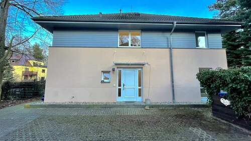 Eingangsbereich - 4 Zimmer Doppelhaushälfte in Langebrück