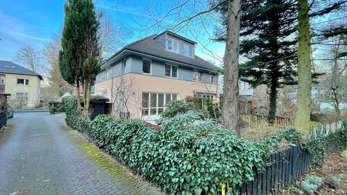 Gartenansicht - Doppelhaushälfte mit 118,00 m&sup2; in Langebrück zum Kaufen