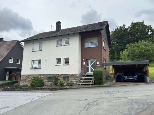 Hausansicht - 6 Zimmer Mehrfamilienhaus, Wohnhaus zum Kaufen in Marsberg