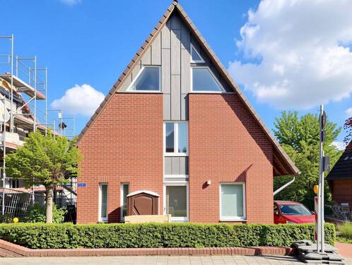 Straßenansicht - 6 Zimmer Einfamilienhaus zum Kaufen in Kiel