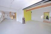 großes Zimmer im EG - 