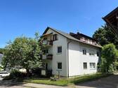 Titelbild - NEU! Gut vermietetes 6-Fam.-Wohnhaus mit 4 Garagen und 1079 m² Grdst. in Pfinztal!