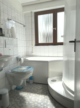 Badezimmer EG rechts - 