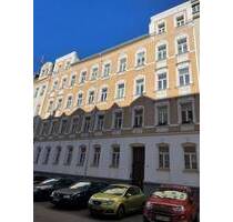 HOCHWERTIGE DG- WOHNUNG MIT PARKETT, FUßBODENHEIZUNG, LIFT SOWIE MODERNEM BAD!!! - Chemnitz Sonnenberg