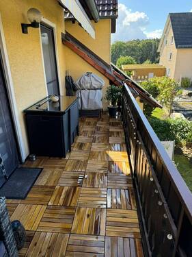 SW-Balkon - 3 Zimmer Etagenwohnung in Heßdorf