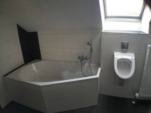 Körperformwanne, Pissoir - 