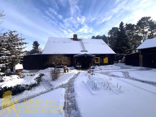 Blick auf das Wohnhaus (O) - Bauernhaus, Landhaus mit 109,00 m&sup2; in Weißkeißel zum Kaufen