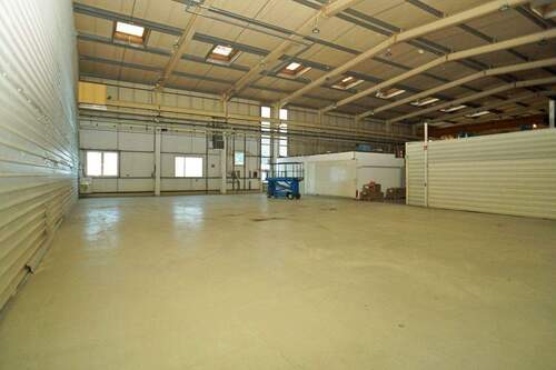 weitere Lagerhalle - 